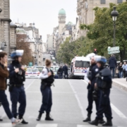 7799169780_quatre-fonctionnaires-ont-ete-tues-au-couteau-a-la-prefecture-de-police-le-3-octobre-2019