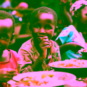 enfant-africain-marche_23-2151489111